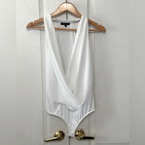 CQ by CQ Women's‎ Criss Cross Gauzy Sleeveless Bodysuit Size Medium White - Picture 1 of 4